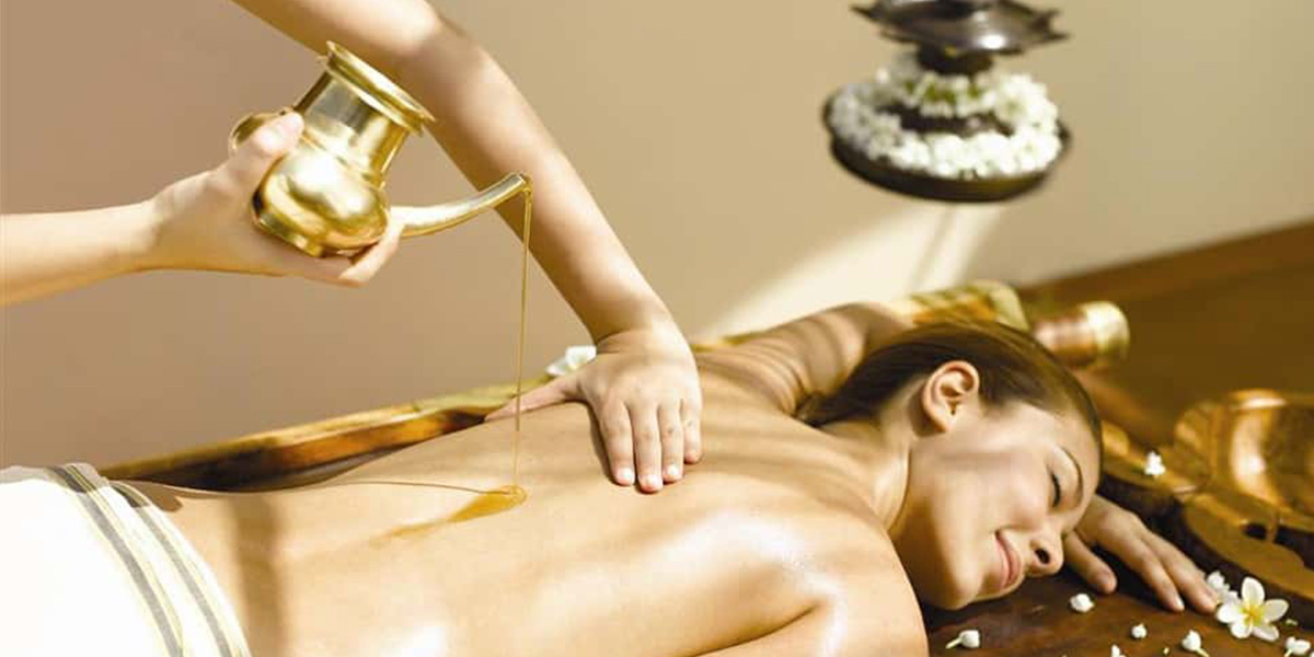 Shrvangadhara (Hot oil Massage)